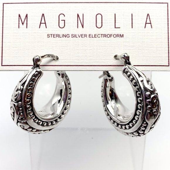 MAGNOLIA 925 STERLING SILVER HOOPS EARRINGS - Picture 1 of 8